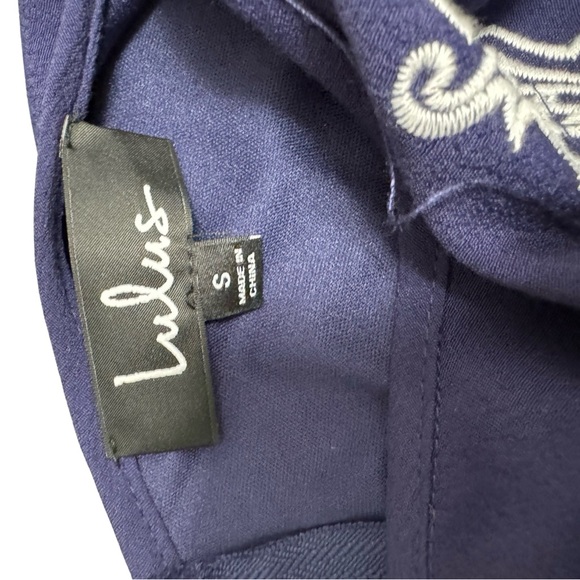 (NWT) Tale to Tell White and Navy Blue Embroidered Shift Dress Size Small - Picture 7 of 10